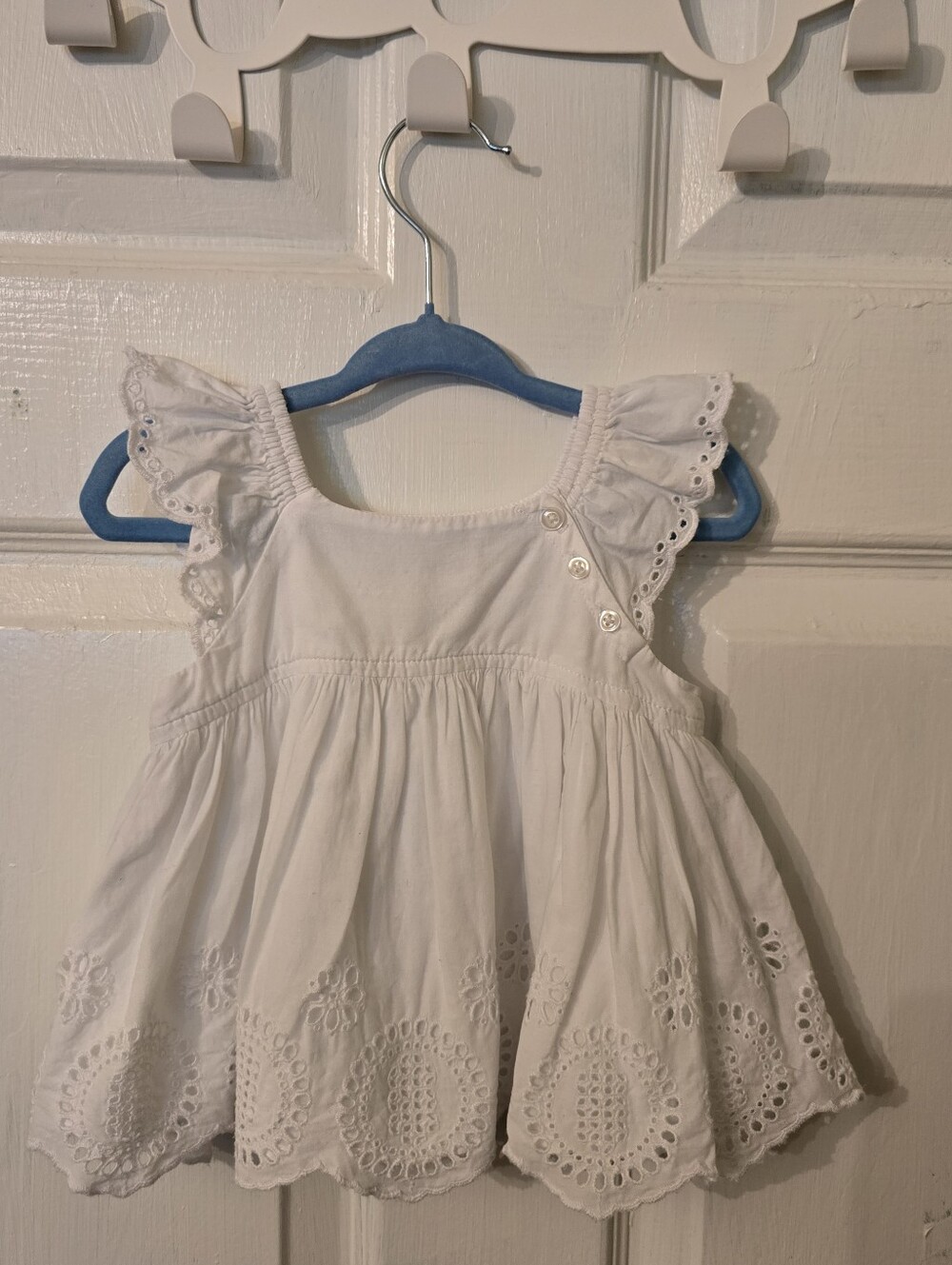 GAP White Eyelet Flutter Dress